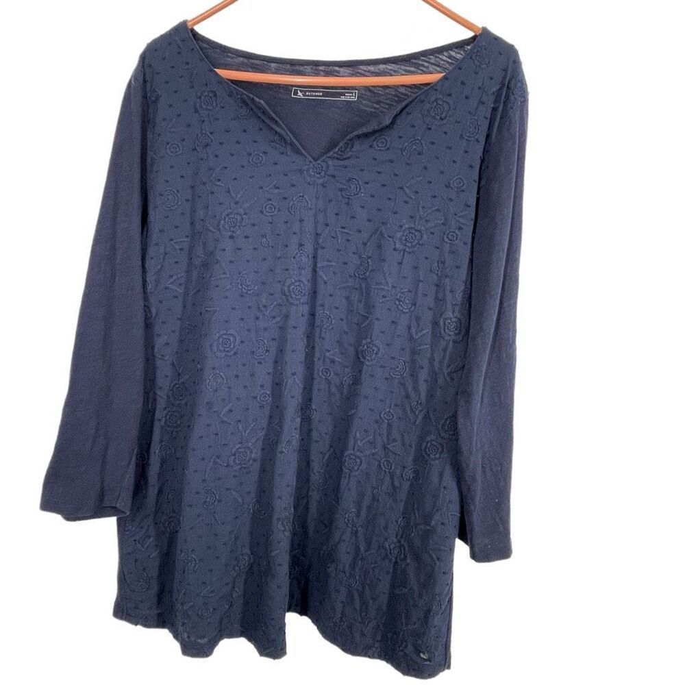 Eddie Bauer size L tunic embroidered Swiss dot front